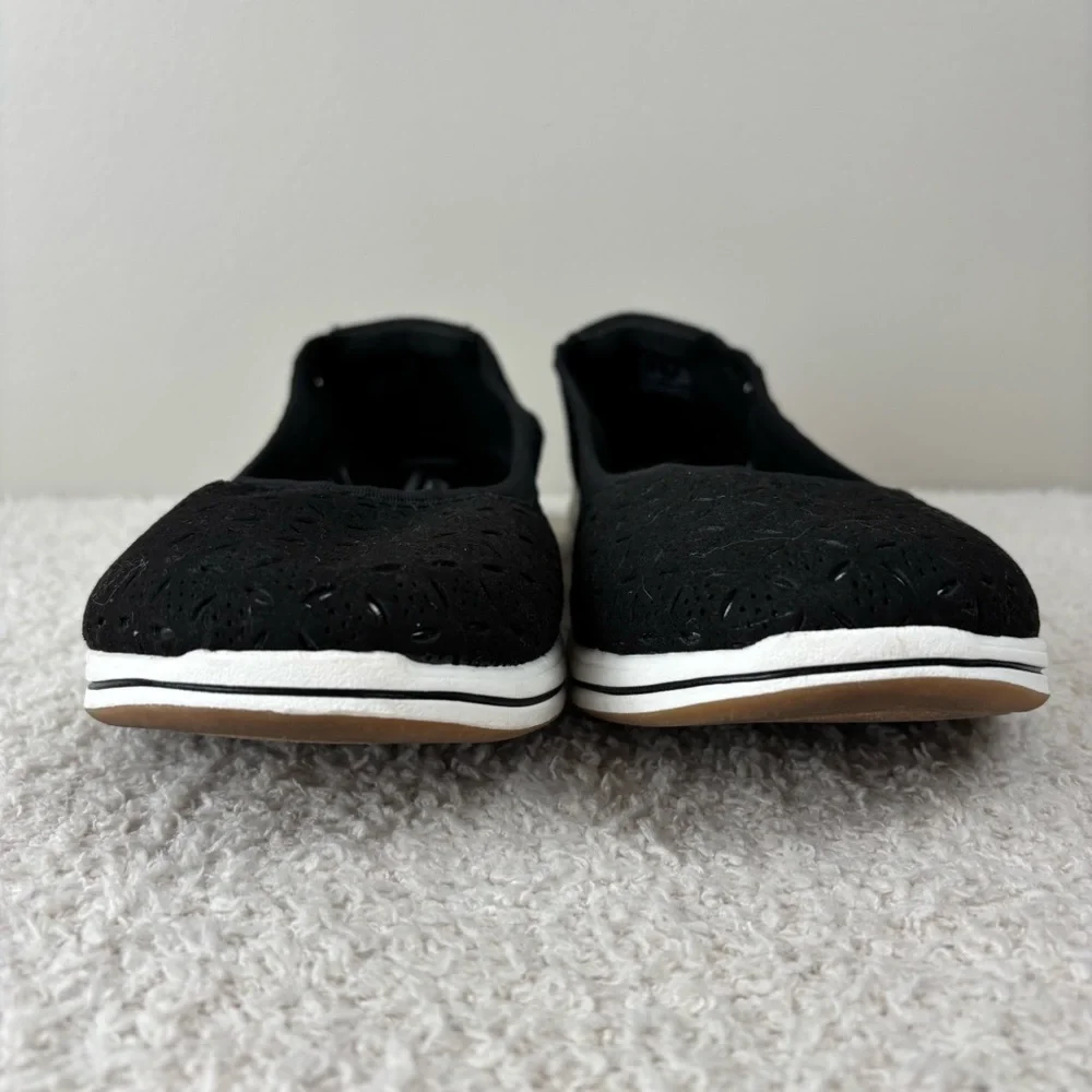 Clarks Shoes Womens 11W Black Breeze Roam Perforated Slip On Casual Comfort Flat